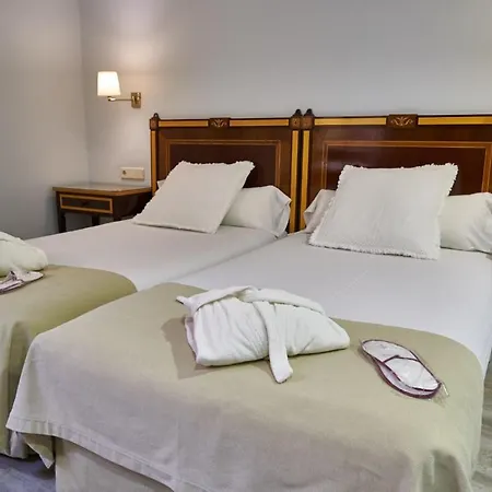 Don Curro Otel 3*